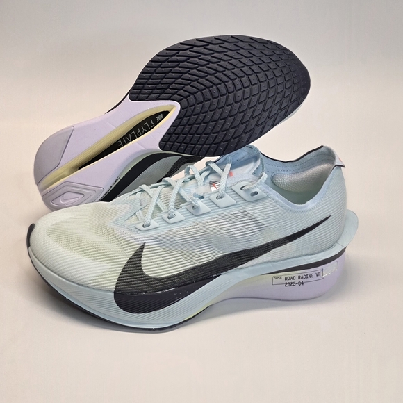 New Zoomx Vaporfly Next% 4 Women's Size 7.5, 8 Glacier Blue/Gridiron HF6412-400 - Picture 13 of 15